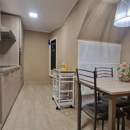 La Casa Tra I Caruggi
